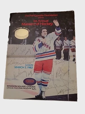 1982 PHIL ESPOSITO NHL  MASTERS OF HOCKEY AUTOGRAPHED PROGRAM BOBBY ORR MSG HHOF - Image 1 of 4
