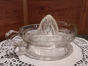 EXPRIMIDOR GRANDE ORNAMENTADO SIN MARCA DE 6" CON MANGO DE BUCLE DE DEDO Y PICO DE VERTIDO - Imagen 1 de 11