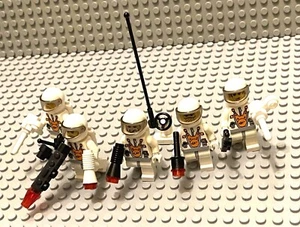 LEGO Minifigures Space Astronauts Lot 5 Minifigs Guys Army NASA Cosmonaut Mars - Picture 1 of 8