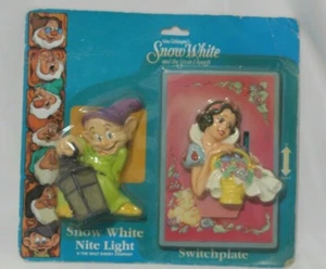DISNEY SNOW WHITE SWITCH PLATE & DOPEY DWARF NIGHT LIGHT COMBO WALT DISNEY - Picture 1 of 12