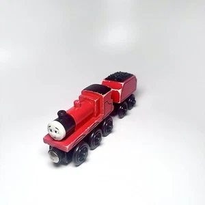 Motore ferroviario in legno Thomas The Train & Friends #5 James & Tender 1999 TTT032 - Foto 1 di 5