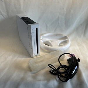 Nintendo Wii Video Game Console RVL-001 White - Picture 1 of 5