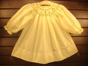 Ciao Bebe NUEVO Bordado a Mano Bishop Vestido ahumado Bebé Niña AMARILLO Talla 9M - Imagen 1 de 3