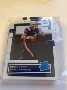 2022 Panini Donruss Fútbol NUEVA INGLAND PATRIOTS Equipo Set + Novatos 13 ZAPPE - Imagen 1 de 1