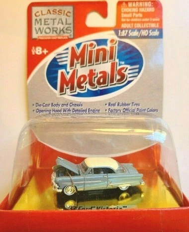 Classic Metal Works 30101 HO Mini Metals Baby Blue 1953 Ford Victoria Hardtop - Image 1 of 1