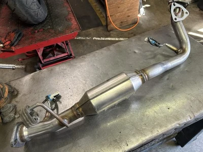 03-04 Isuzu Rodeo V6 nuevo tubo de escape sensores o2 convertidor catalítico pasajero Foto 1 de 4