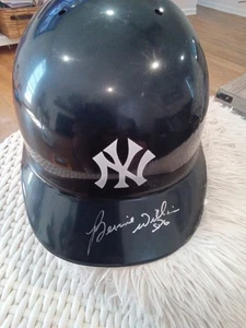 Bernie Williams New York Yankees Autographed Signed Batting Helmet - Picture 1 of 7