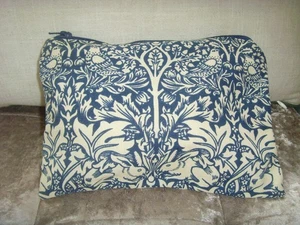 MADE IN BRER RABBIT LINEN DARK BLUE CREAM PURSE 20cm 14cm GIFT - Picture 1 of 4