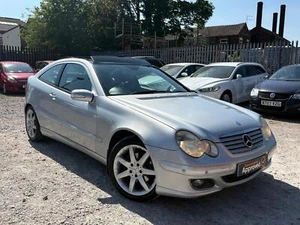 MERCEDES C160 SE COUPE AUTO *PAN ROOF *HEATED LEATHER *MOT 29/01/2026 *SCREEN - Picture 1 of 20