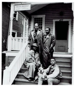 1991 Vintage Photo cast of TV Show "MacGyver" Reese Gooding Jr. Little & Lawson - Picture 1 of 2