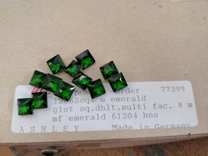 ♡Nr. G43a - 12 piezas piedras de vidrio antiguas cuadradas verde esmeralda ASHLEY 8 mm ♡ - Imagen 1 de 2