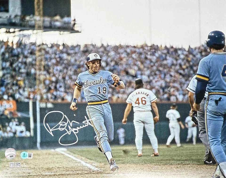 Brewers ROBIN YOUNT Signed 16x20 AUTO Photo #6 AUTO ~ HOF '99 ~MVP '82 & 89 BAS - Image 1 of 1