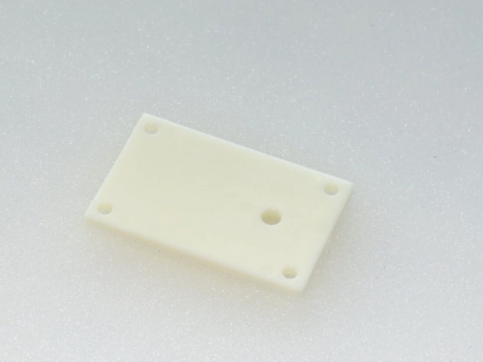 ASC6008 TEAM ASSOCIATED RC10 VINTAGE JAY HALSEY BUGGY REAR BRACE PLATE - Image 1 of 1