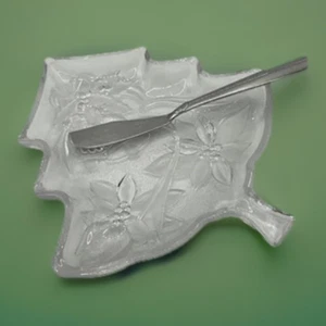 Vintage Indiana Glass Tree Dish Tray and Butter Spreader Christmas Holday Party - Picture 1 of 11