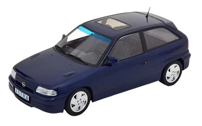 Литая модель Opel (Vauxhall) Astra GSi 1992 года в масштабе 1:18 Norev — синяя — 183670 - Изображение 1 из 2