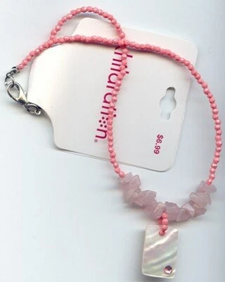 GENUINE ROSE QUARTZ BEADED & MOTHER OF PEARL RHINESTONE PENDANT NECKLACE M46 - Image 1 of 2