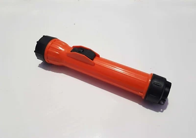 BRIGHT STAR 2224 WORKSAFE 3 CELL SAFETY FLASHLIGHT - Image 1 of 4
