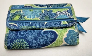 Vera Bradley Wallet Blue Green Floral Trifold Cotton Snap ID Coin Card Holder - Picture 1 of 5