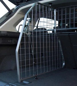 Travall Dog guard Divider for landrover discovery sport 2017 - Picture 1 of 1