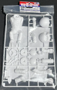 NEW IN PACKAGE TAMIYA 54496 WR-02 DRIVER FIGURE (FULL BODY) , WILD WILLY - Foto 1 di 3