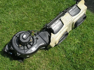Omega-B 02 Gebläsemotor Heizungslüfter m. Thermofühler u. Luftkanal - Bild 1 von 1
