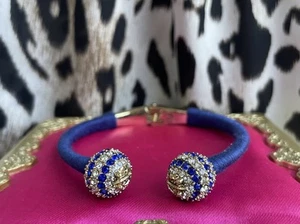 Betsey Johnson Schiffsform Anker umwickelt Kristallkugel aufklappbar Armreif Armband - Bild 1 von 5