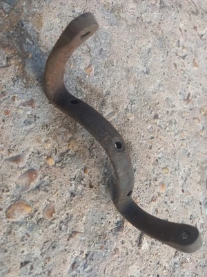 VINTAGE SUNBEAM 1910's 1920's FRONT MUDGUARD FORK BRACKET. - Image 1 of 4