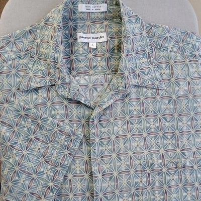 Pierre Cardin Mens Large Short Sleeve Casual Button up Kaleidoscope print shirt - Image 1 of 4