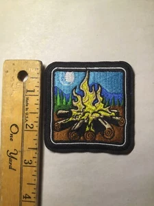 2 5/8” CAMPFIRE EMBROIDERED IRON ON PATCH Outdoors nature camping fire - Picture 1 of 2