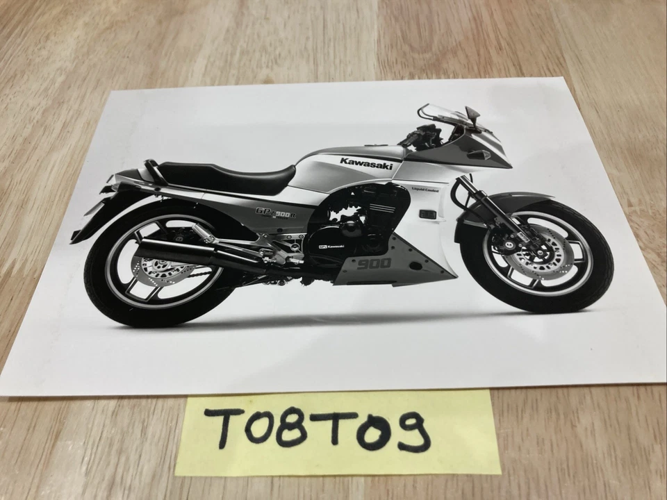 Kawasaki Moto GPz900R Ninja 900 GPZ R Foto NB Dossier De Prensa Concesionario - Imagen 1 de 1