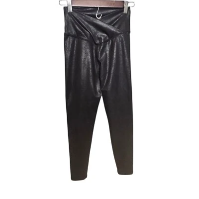 Leggings OFFLINE by Aerie Cintura Alta Cruzada Negro Brillante Mediano Foto 1 de 4