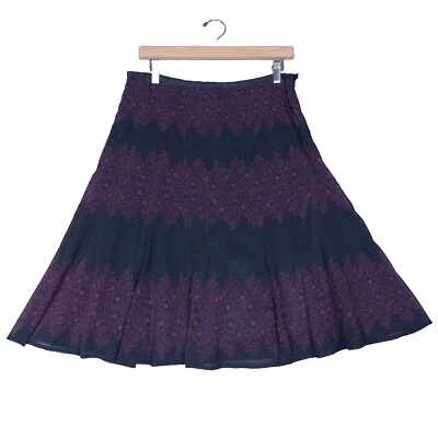 Falda Jones Wear para mujer 8 negra rosa punteada forrada floral línea A núcleo de cabaña nueva con etiquetas Foto 1 de 4