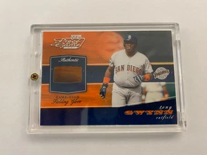 2002 playoff pezzo del gioco Tony Gwynn Guanto 50/50 - Foto 1 di 2