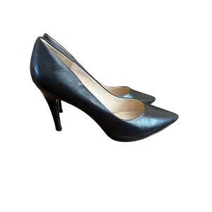 Zapatos de salón clásicos Nine West de cuero negro para mujer. Talla 9 - Imagen 1 de 5