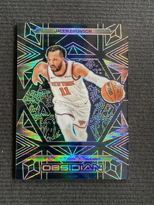 Pulsar de grabado eléctrico Jalen Brunson 2024-25 Panini Obsidian #3 - Imagen 1 de 2