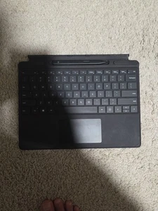 Microsoft Surface Pro (8X600001) Keyboard with Slim Pen 2 - Picture 1 of 4