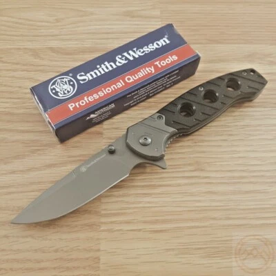 Smith & Wesson Linerlock Folding Knife 3.25" Stainless Blade Black G10 Handle - Image 1 of 4