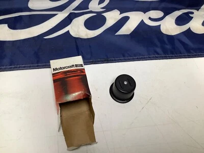 NOS 1967 1972 Ford Econoline E100 E200 E300 170 302 oil filler cap - Image 1 of 4