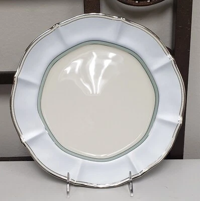Plato de Cena Noritake Ivory China AZUL CENTURA Nunca Usado TOTALMENTE NUEVO Foto 1 de 3