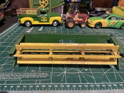 Ertl John Deere Gear Driven Grain Head Made USA 1/24 For JD-558-7441-B - Image 1 of 4