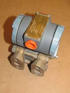 FOXBORO Elektronischer Sender 843DP-M0I1NK-M - Bild 1 von 3