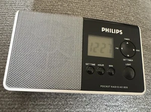 Phillips Pocket AM/FM Alarm Radio. Working! A Copy Of Manual Included - Picture 1 of 3