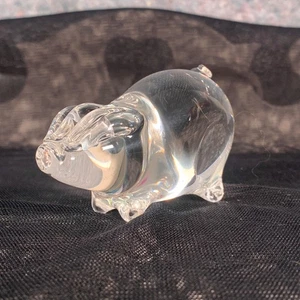 Vintage Wedgwood Clear Art Glass Pig Paperweight Signed England Hand Blown - Picture 1 of 12