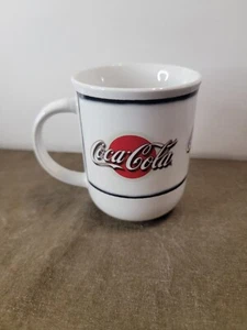 Tazza da pranzo vintage Coca Cola punto rosso nero rosso bianco tè Sakura - Foto 1 di 5