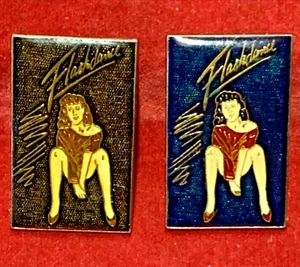 Prendedor de solapa esmaltada de colección de la película Flashdance de los años 80 Jennifer Beals TÚ OBTIENES AMBOS - Imagen 1 de 4