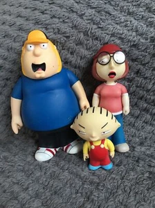 Family Guy Mezco Figures - The Griffins - Chris, Stewie & Meg (P1525) - Picture 1 of 10