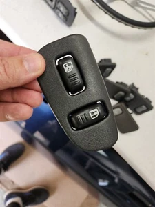 93-02 Camaro RIGHT Power Window and Lock Switch BLACK EBONY USED - Picture 1 of 2