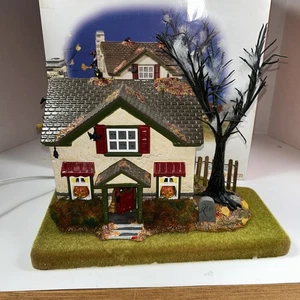 Department 56 Snow Village Halloween Hauntsburg House - Bild 1 von 14