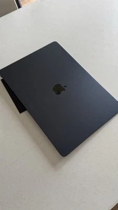MacBook Air M3 Broken LCD With Upper Shell - Afbeelding 1 van 2