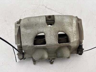 Conjunto de pinza de freno delantera derecha Ford F150 2018-2020 4x4 OEM Foto 1 de 4